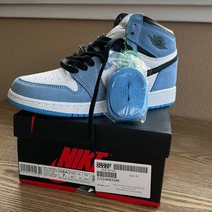 NWT Nike Air Jordan 1 Retro High OG GS University Blue - White/Black - Size 7Y